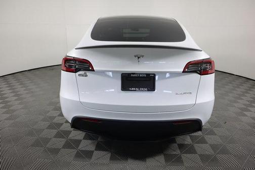 2025 Tesla Model Y Performance