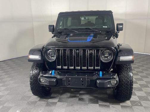 Black Clearcoat 2023 Jeep Wrangler 4xe Rubicon