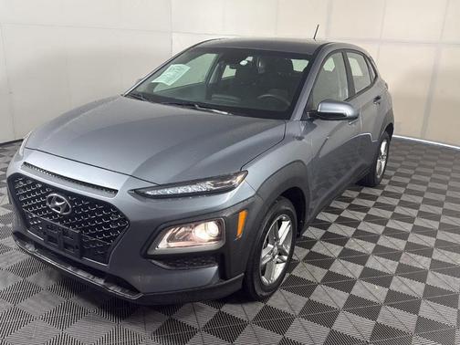 Sonic Silver 2020 Hyundai KONA SE