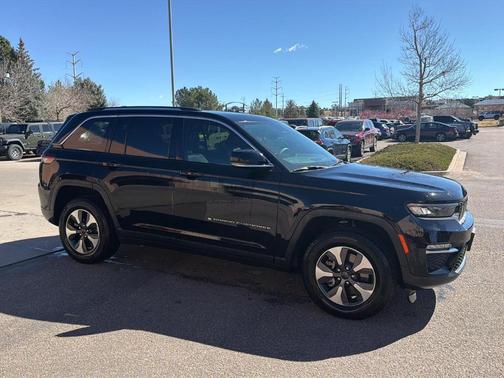 Diamond Black 2022 Jeep Grand Cherokee 4xe Base