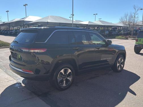 Diamond Black 2022 Jeep Grand Cherokee 4xe Base