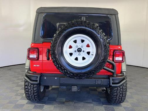 Firecracker Red Clearcoat 2021 Jeep Wrangler Rubicon