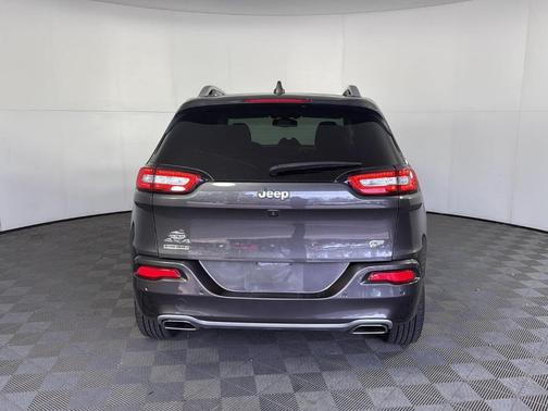 2018 Jeep Cherokee Overland