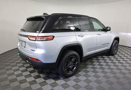 2025 Jeep Grand Cherokee 4xe Trailhawk