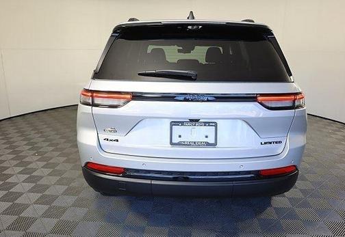 Silver 2025 Jeep Grand Cherokee Limited