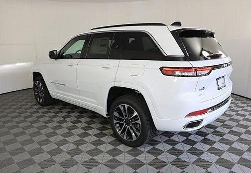 2025 Jeep Grand Cherokee Overland
