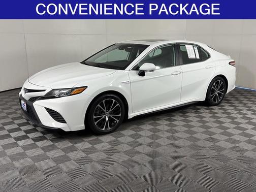 2020 Toyota Camry Hybrid SE