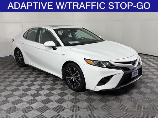 2020 Toyota Camry Hybrid SE