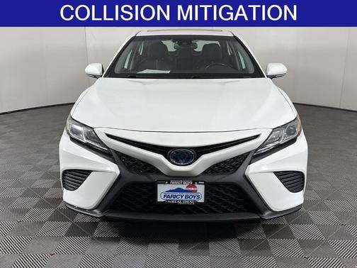 2020 Toyota Camry Hybrid SE