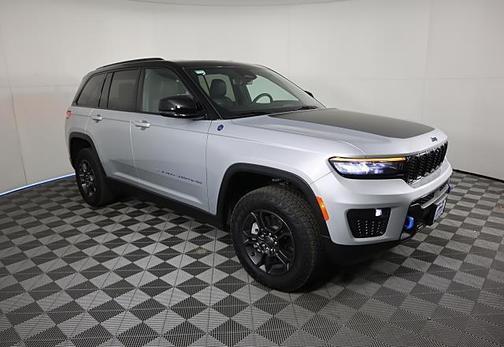 2024 Jeep Grand Cherokee 4xe Trailhawk Carb State Pkg