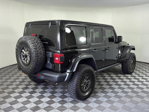 Black Clearcoat 2021 Jeep Wrangler Unlimited Rubicon 392