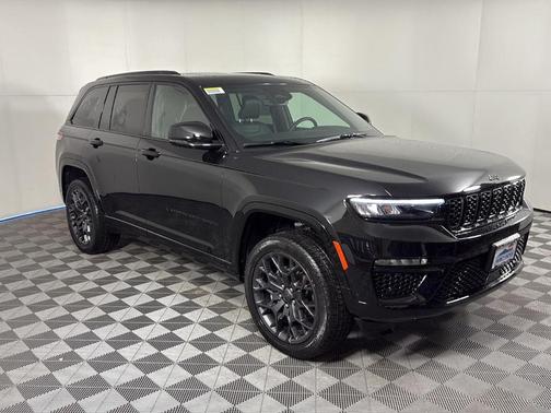 2025 Jeep Grand Cherokee Summit