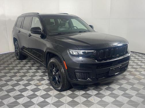 2022 Jeep Grand Cherokee L Laredo