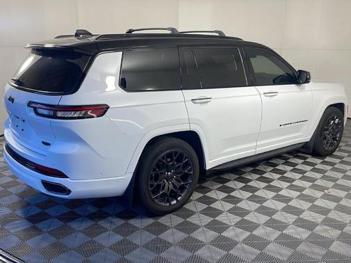 2023 Jeep Grand Cherokee L Summit