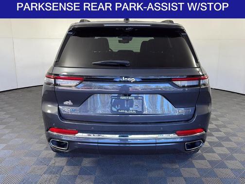 Metallic 2023 Jeep Grand Cherokee 4xe Overland