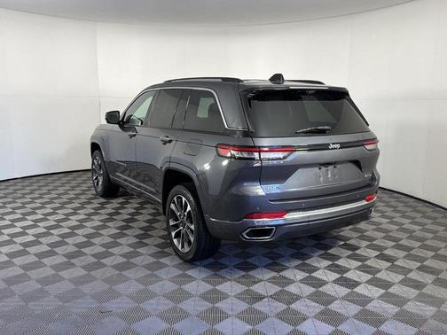 2023 Jeep Grand Cherokee 4xe Overland