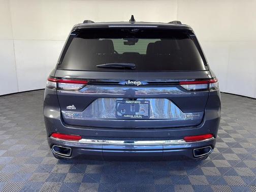 2023 Jeep Grand Cherokee 4xe Overland