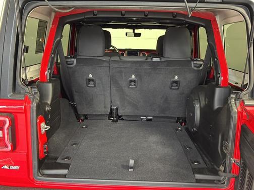 Firecracker Red Clearcoat 2018 Jeep Wrangler Unlimited Rubicon