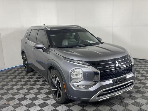 2023 Mitsubishi Outlander SEL