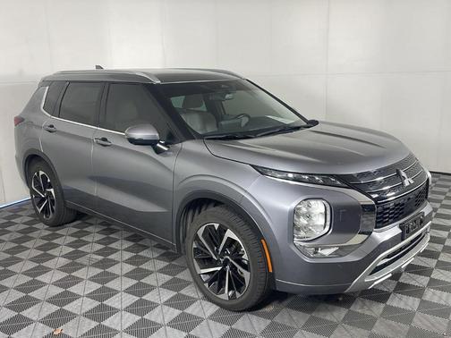 2023 Mitsubishi Outlander SEL