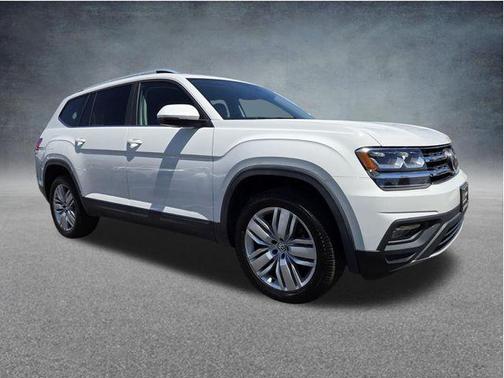 Pure White 2019 Volkswagen Atlas 3.6L SE w/Technology