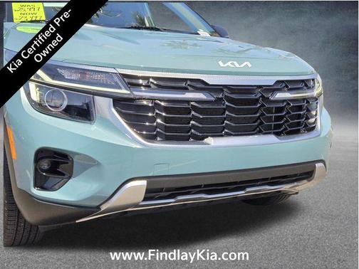 Pluton Blue/Black Roof 2024 Kia Seltos S