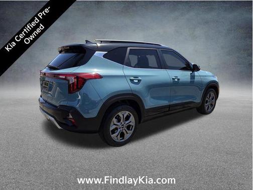Pluton Blue/Black Roof 2024 Kia Seltos S