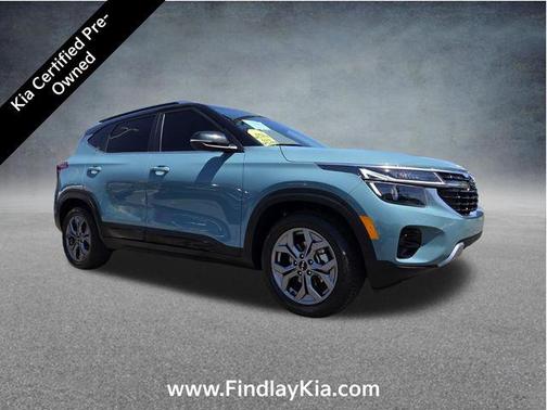 Pluton Blue/Black Roof 2024 Kia Seltos S