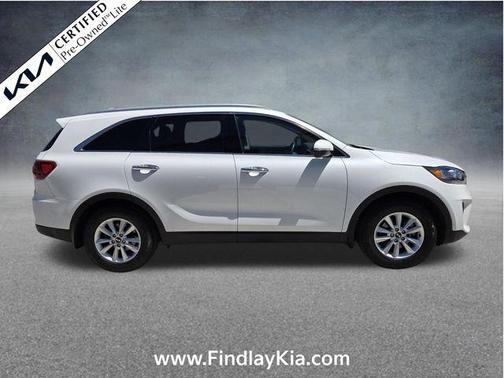 Snow White Pearl 2019 Kia Sorento LX