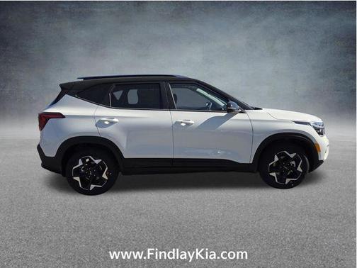 Clear White/Black Roof 2026 Kia Seltos S