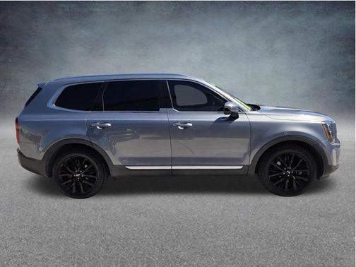 Everlasting Silver 2020 Kia Telluride SX
