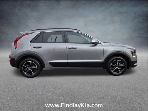 2025 Kia Niro LX