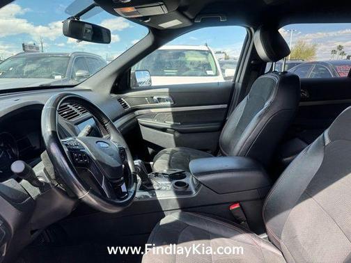 WHITE PLATINUM MET TRI-COAT 2019 Ford Explorer XLT