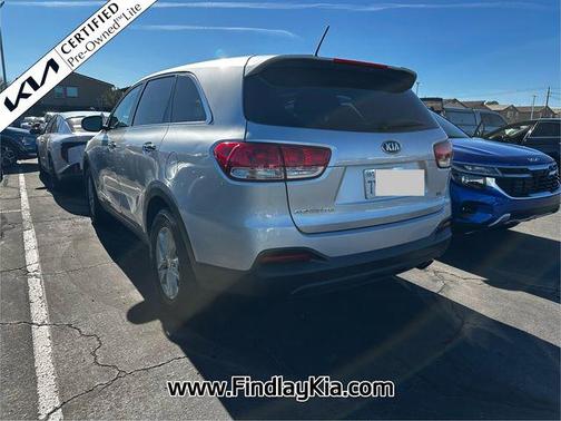 2016 Kia Sorento L