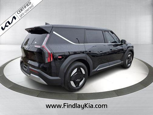 2026 Kia EV9 Light Long Range