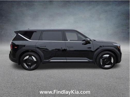 2026 Kia EV9 Light Long Range