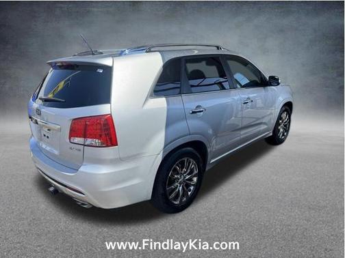 Bright Silver 2011 Kia Sorento SX