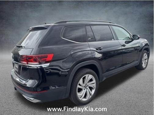 2022 Volkswagen Atlas 3.6L SE w/Technology