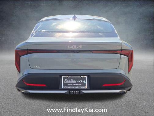 2026 Kia K4 LXS