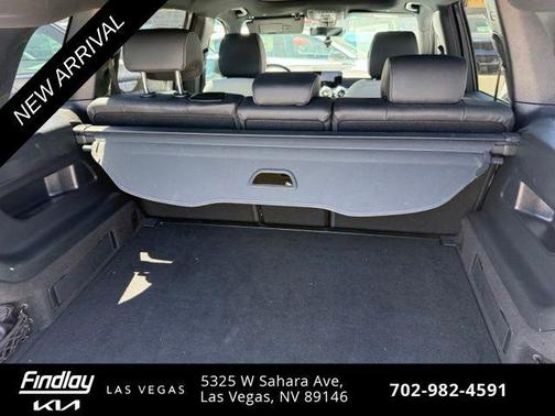 Mountain Grey Metallic 2023 Mercedes-Benz GLB 250 Base