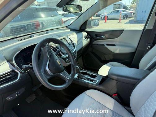Sandy Ridge Metallic 2019 Chevrolet Equinox LS