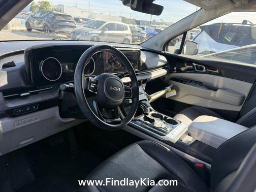 Snow White Pearl 2024 Kia Carnival EX