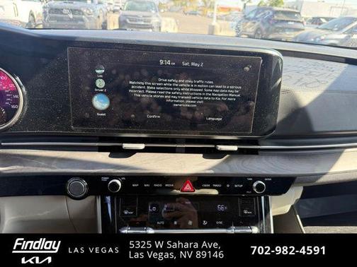 Snow White Pearl 2024 Kia Carnival EX
