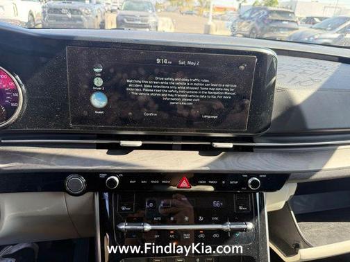 Snow White Pearl 2024 Kia Carnival EX
