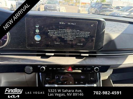 Snow White Pearl 2024 Kia Carnival EX