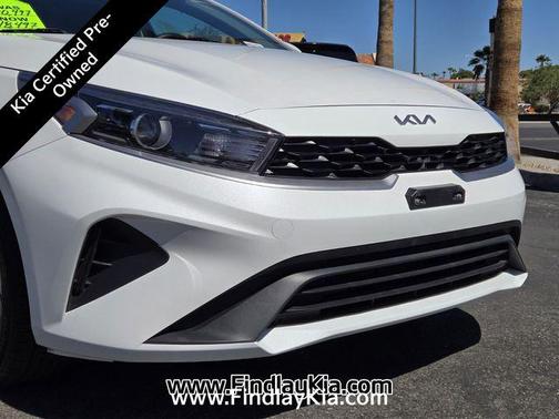 Snow White Pearl 2024 Kia Forte LXS