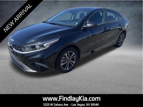 Aurora Black 2024 Kia Forte LXS