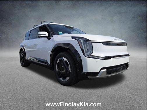 Glacial White Pearl 2026 Kia EV9 Land
