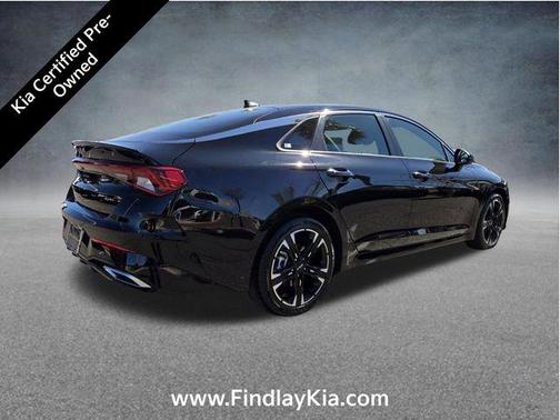 2022 Kia K5 GT-Line
