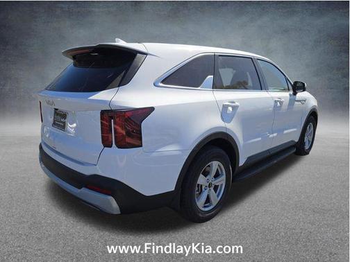 Glacial White Pearl 2026 Kia Sorento LX